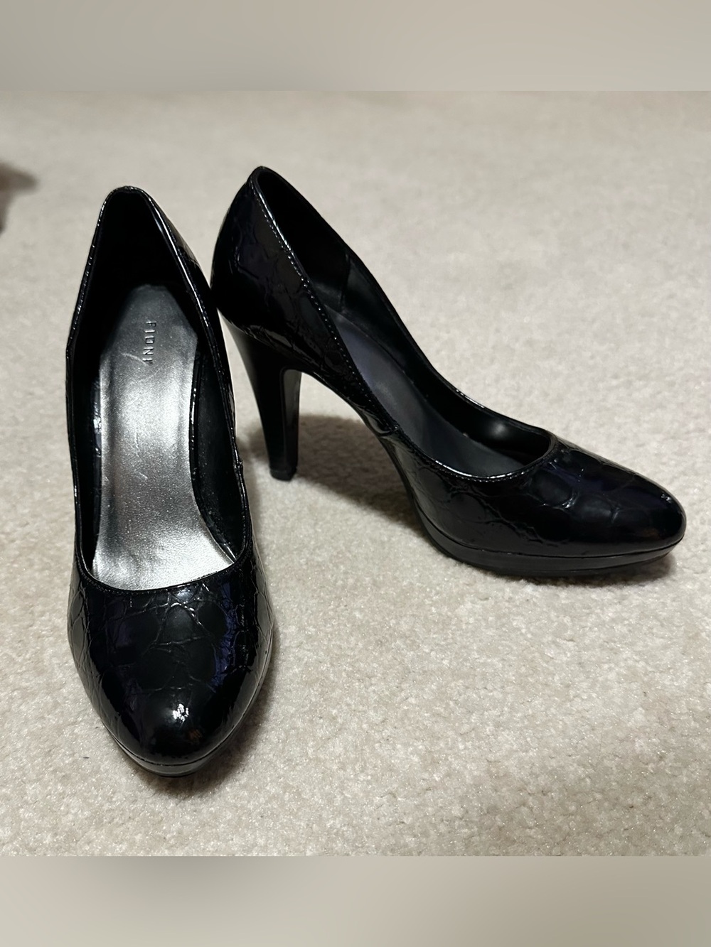 FIONI Black Patent Croc-Embossed High Heel Pumps